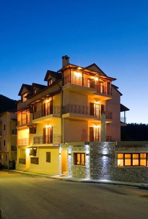 Krinides Hotel Kalavryta Ngoại thất bức ảnh